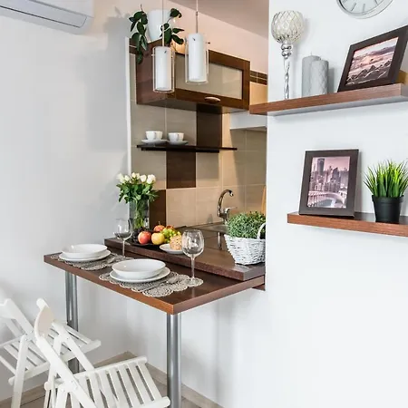 Alma Apartments Grzybowska Warszawa Eksteriør bilde